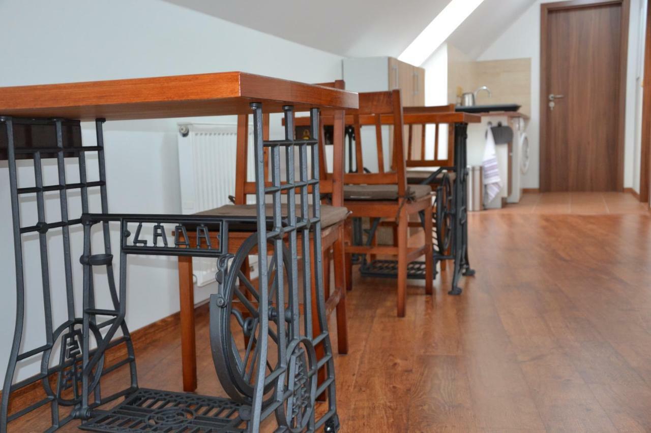 Attic Rooms Tabor Luaran gambar