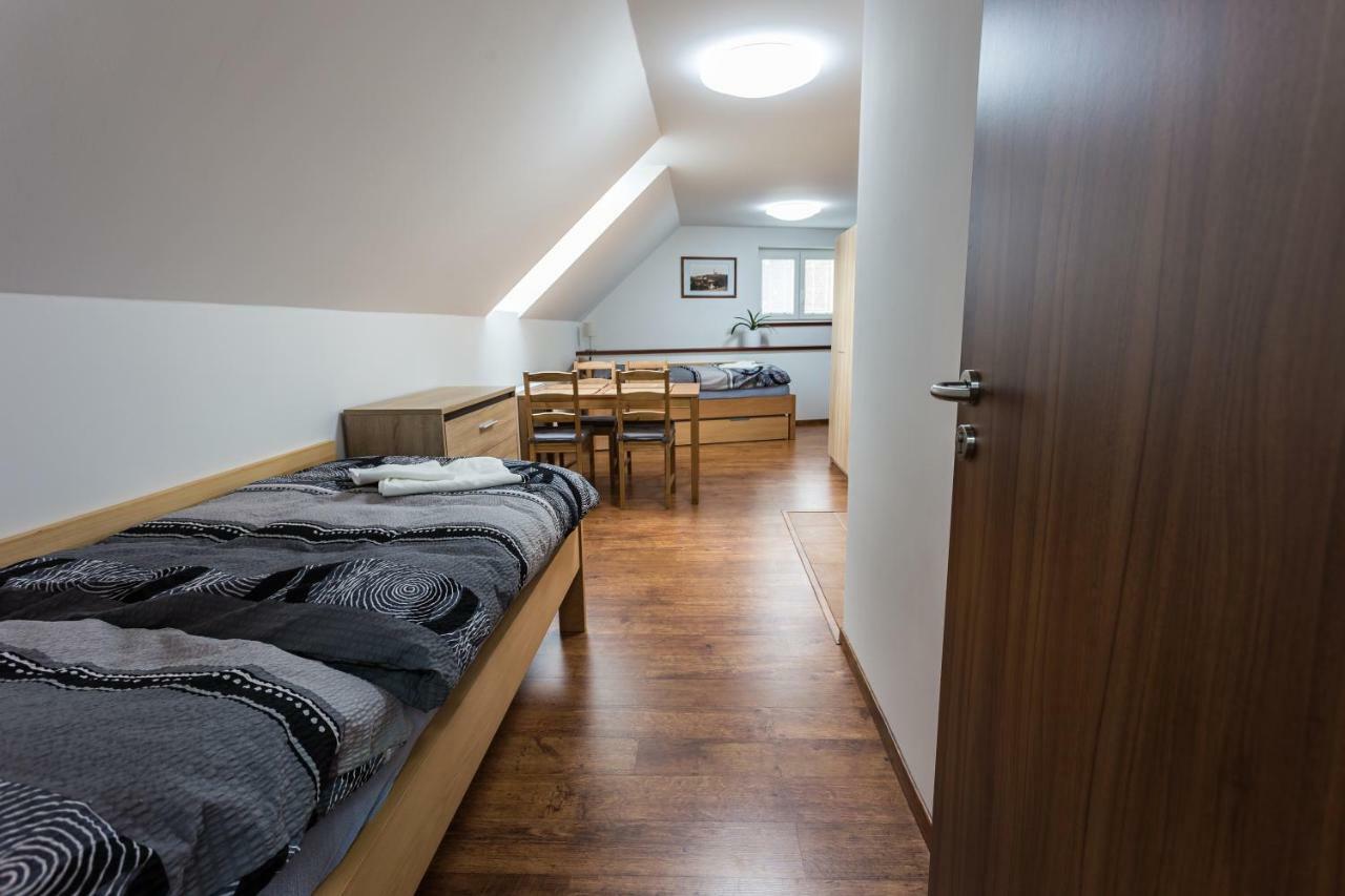Attic Rooms Tabor Luaran gambar