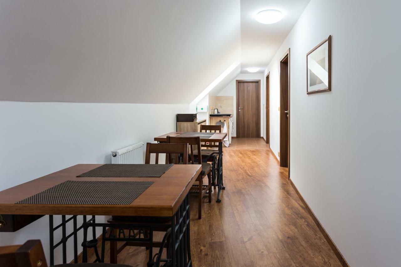 Attic Rooms Tabor Luaran gambar